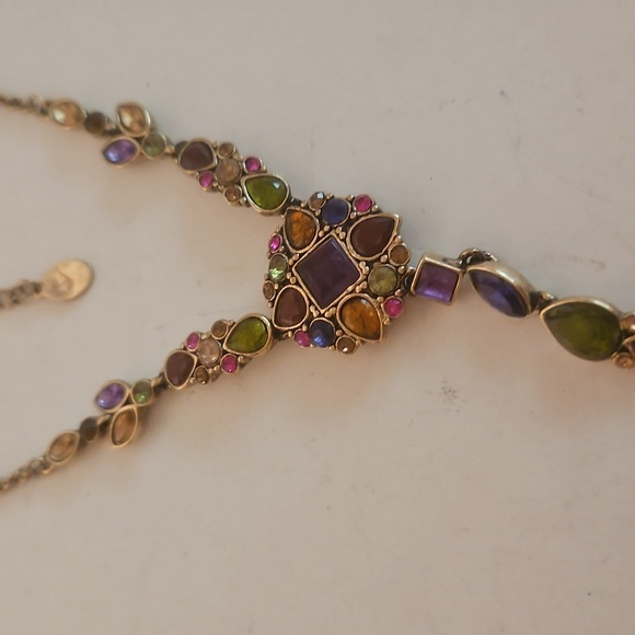 Vera Wang Dainty Multi Colored Rhinestones On Goldtone Necklace - Picture 1 of 7